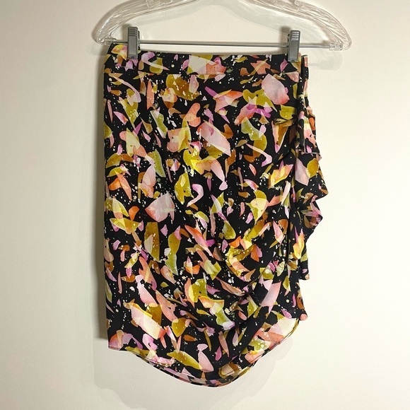 Marie Oliver Rachel Silk Ruffle Ruched Skirt in Fruity size 2 - Picture 3 of 7